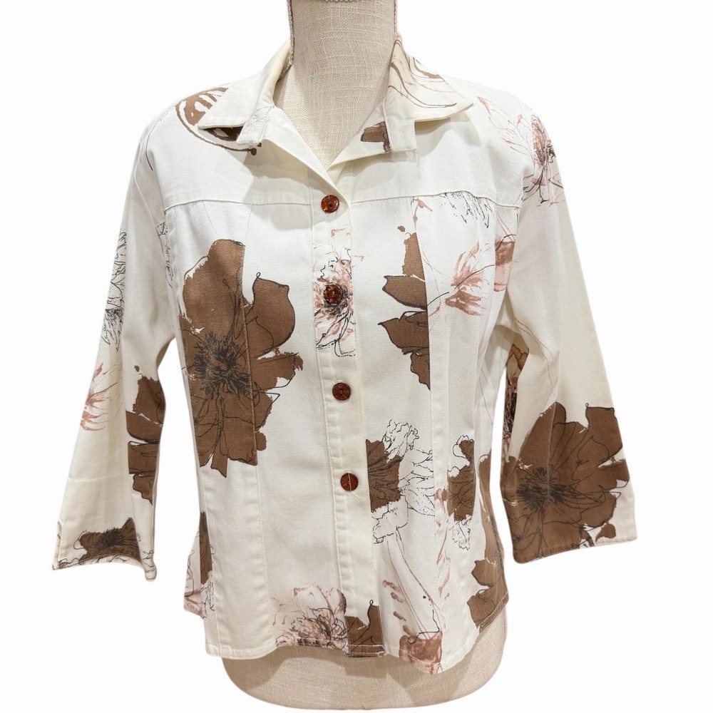 Lilly of California Women's Floral‎ Button Front Jacket Small